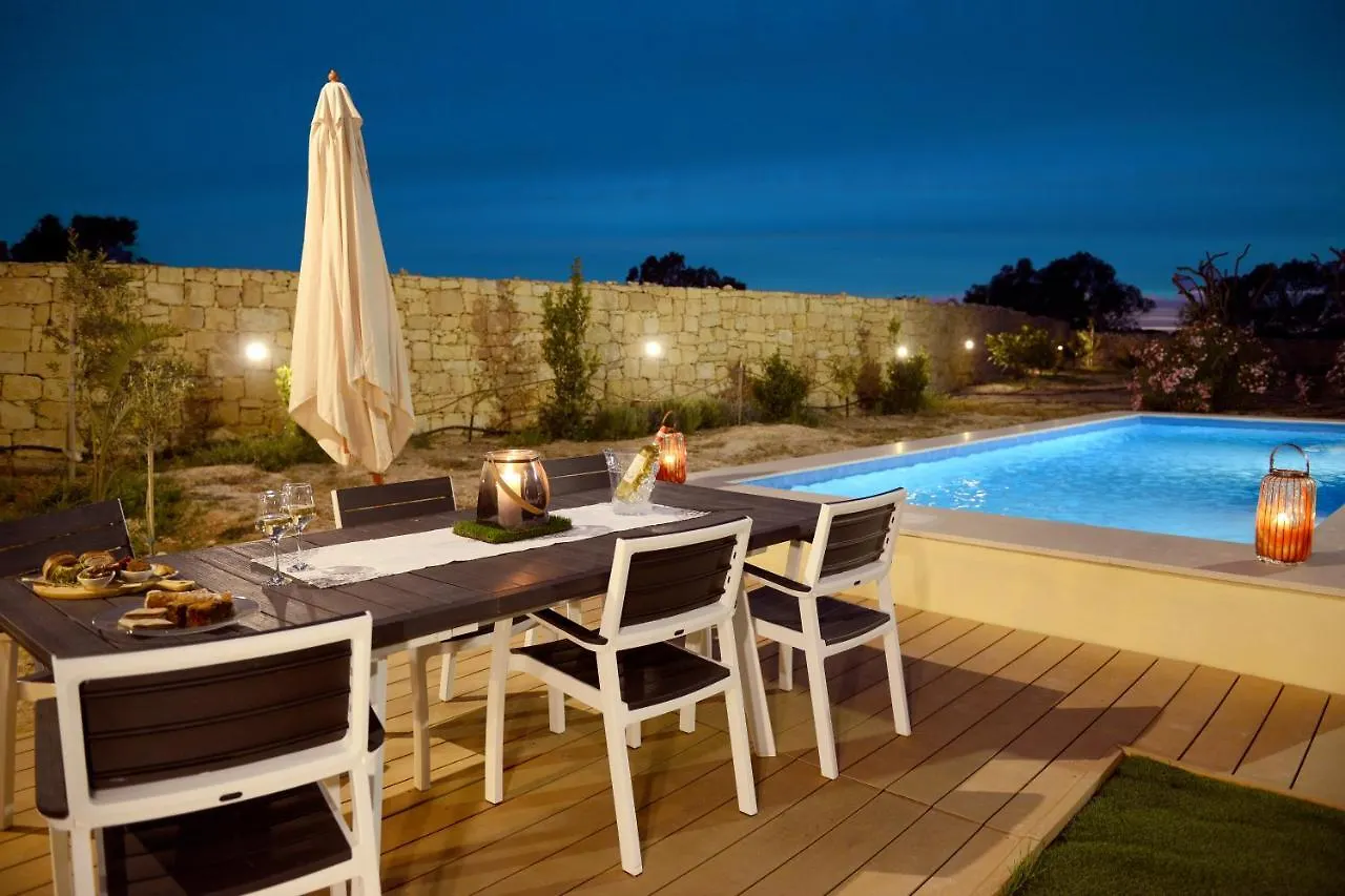 Four Winds Farmhouse Birzebbuga Villa
